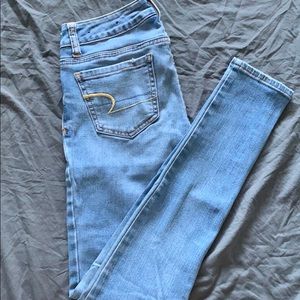 Blue light wash jeans